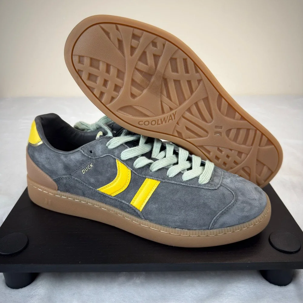 New Coolway Duck Leather Suede Shoes Sneakers Mens 10 US Gray Yellow Gum